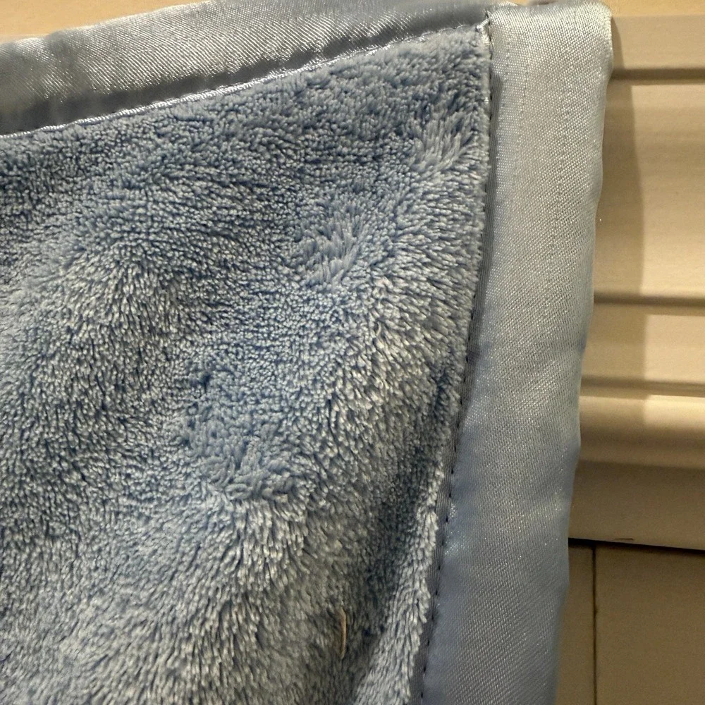 Linus Satin Trim Baby Blanket Peanuts Lovey Blue Plush Security Is a Thumb